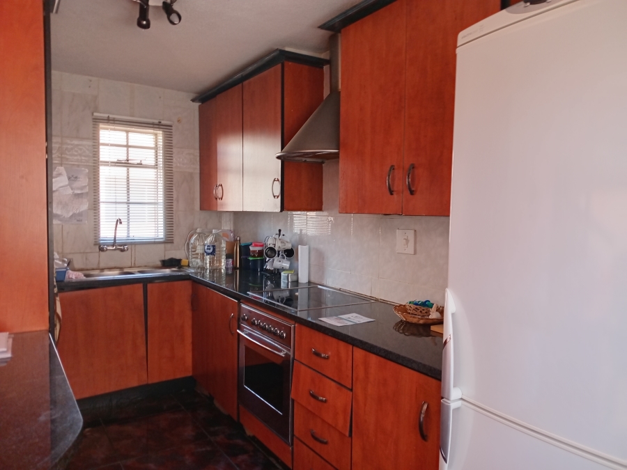 3 Bedroom Property for Sale in Corlett Gardens Gauteng