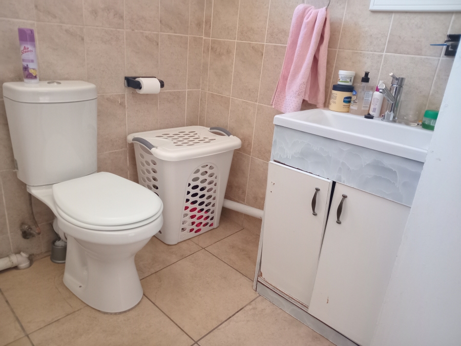 3 Bedroom Property for Sale in Corlett Gardens Gauteng