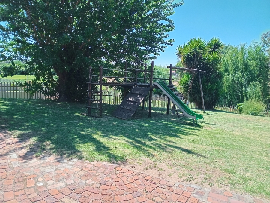 3 Bedroom Property for Sale in Corlett Gardens Gauteng