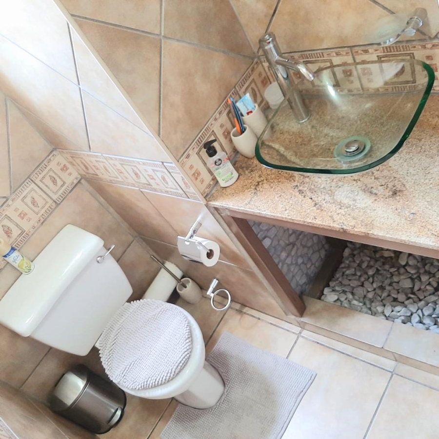 2 Bedroom Property for Sale in Corlett Gardens Gauteng