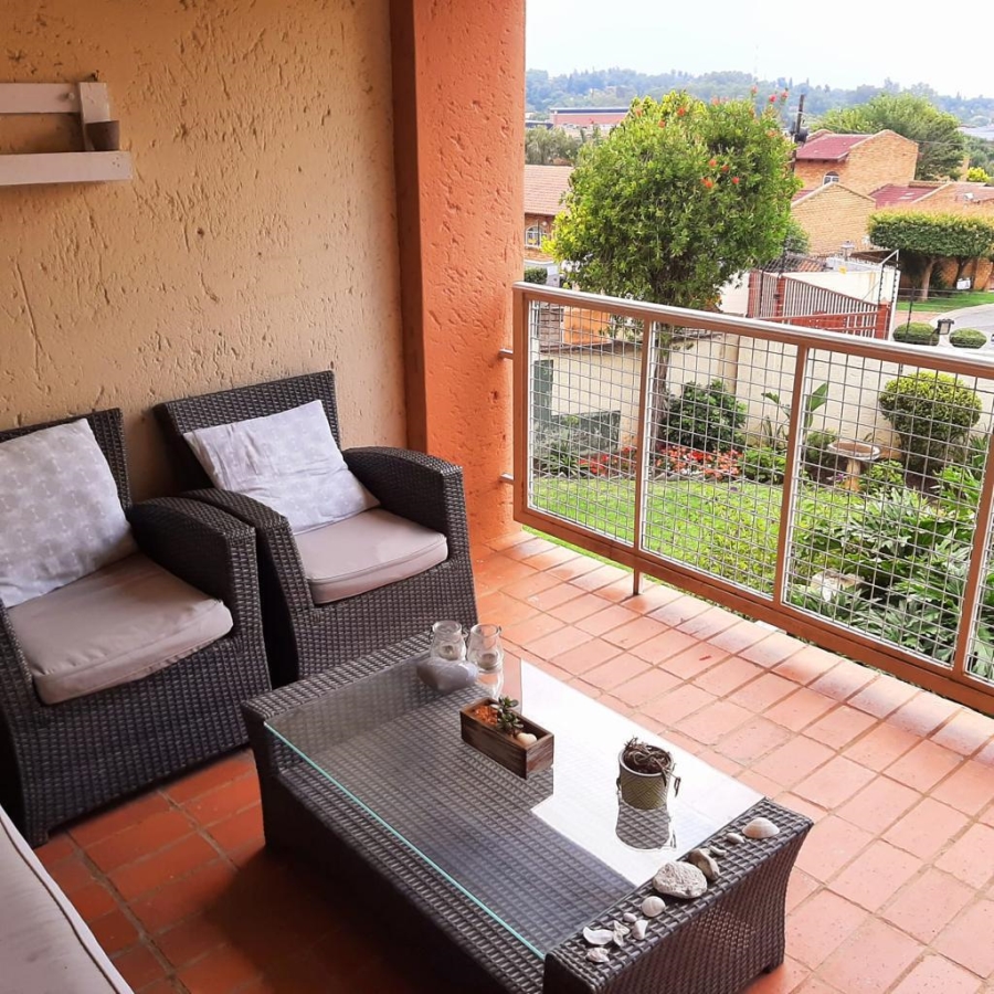 2 Bedroom Property for Sale in Corlett Gardens Gauteng