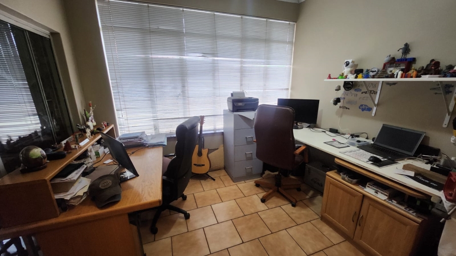 3 Bedroom Property for Sale in Valhalla Gauteng