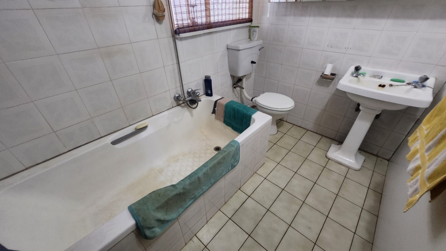 3 Bedroom Property for Sale in Valhalla Gauteng