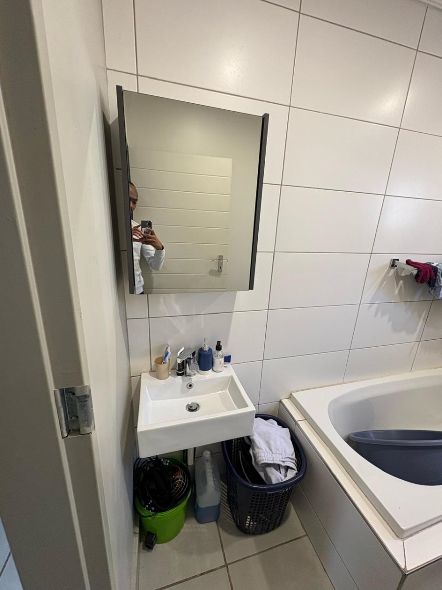 2 Bedroom Property for Sale in Lion Pride Gauteng