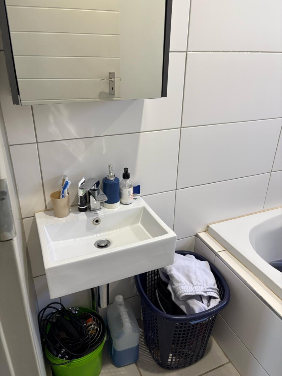 2 Bedroom Property for Sale in Lion Pride Gauteng