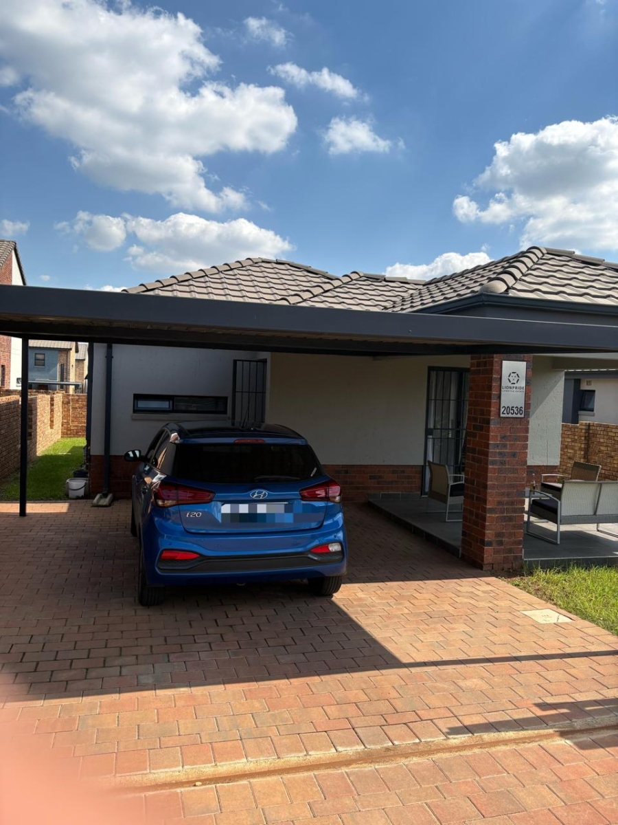 2 Bedroom Property for Sale in Lion Pride Gauteng