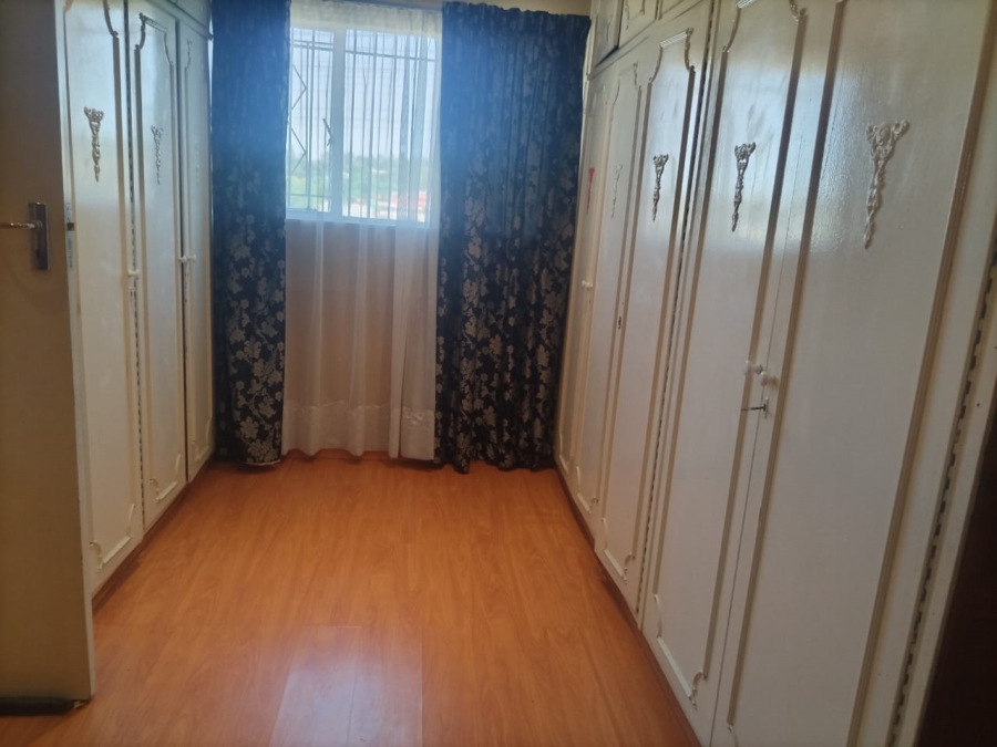 4 Bedroom Property for Sale in Rembrandt Park Gauteng