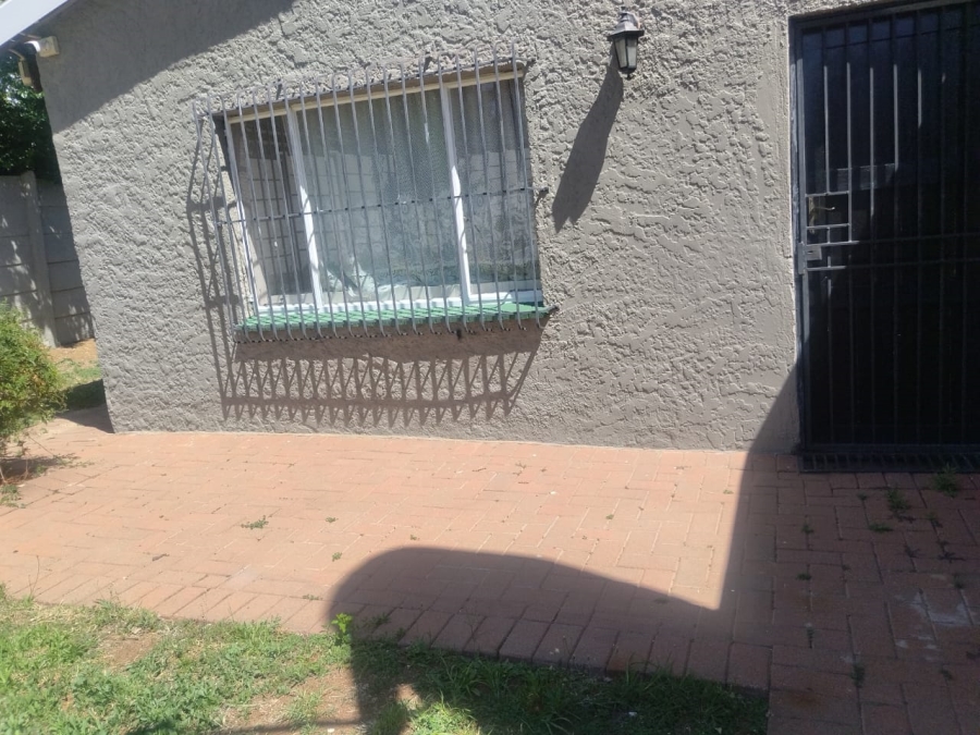 4 Bedroom Property for Sale in Rembrandt Park Gauteng