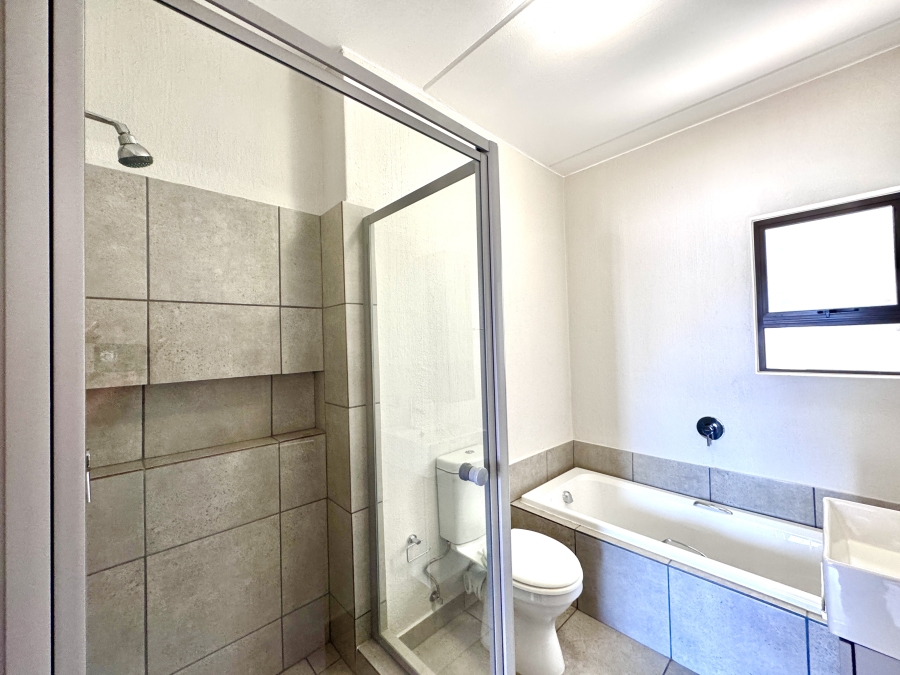 2 Bedroom Property for Sale in Broadacres Gauteng