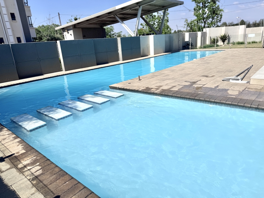 2 Bedroom Property for Sale in Broadacres Gauteng