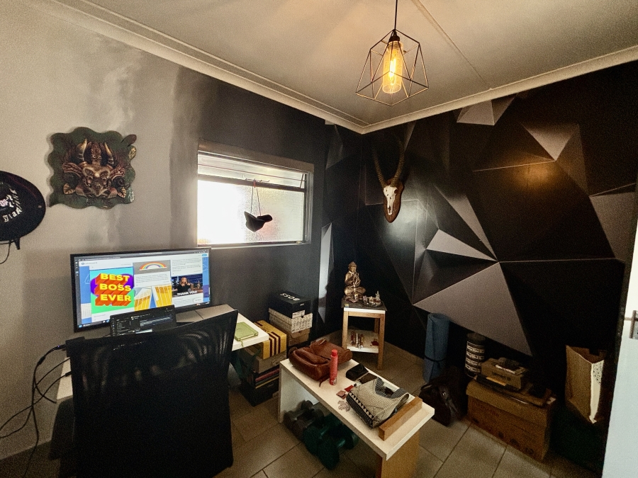 3 Bedroom Property for Sale in Barbeque Downs Gauteng