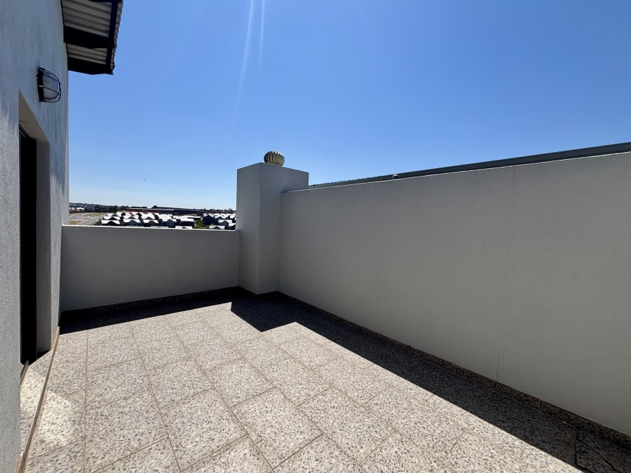 3 Bedroom Property for Sale in Barbeque Downs Gauteng