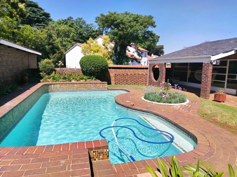 To Let 1 Bedroom Property for Rent in Sandown Gauteng