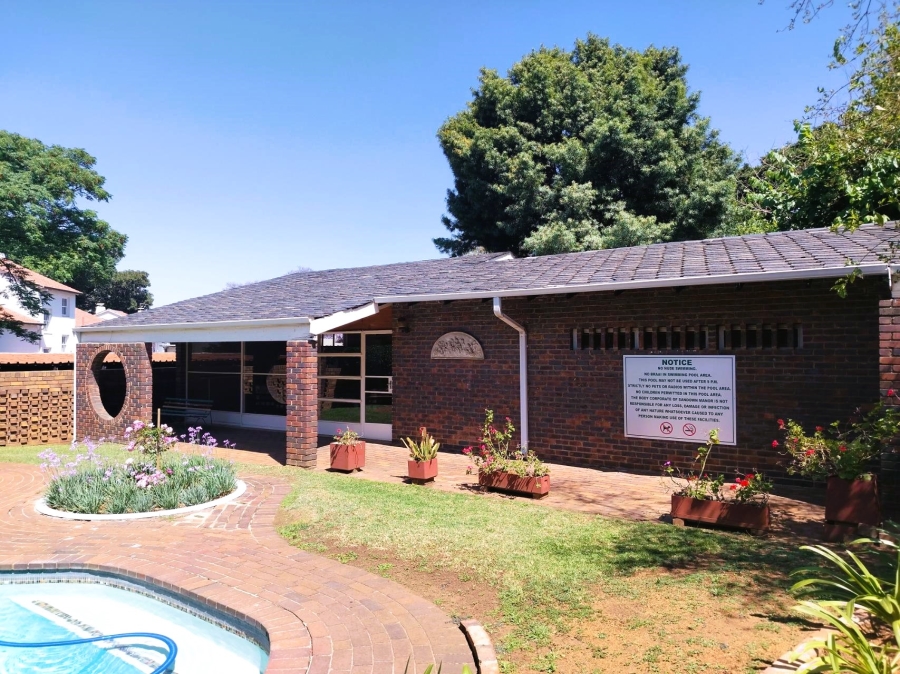 To Let 1 Bedroom Property for Rent in Sandown Gauteng