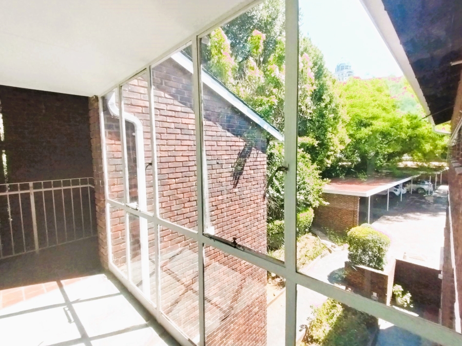 To Let 1 Bedroom Property for Rent in Sandown Gauteng