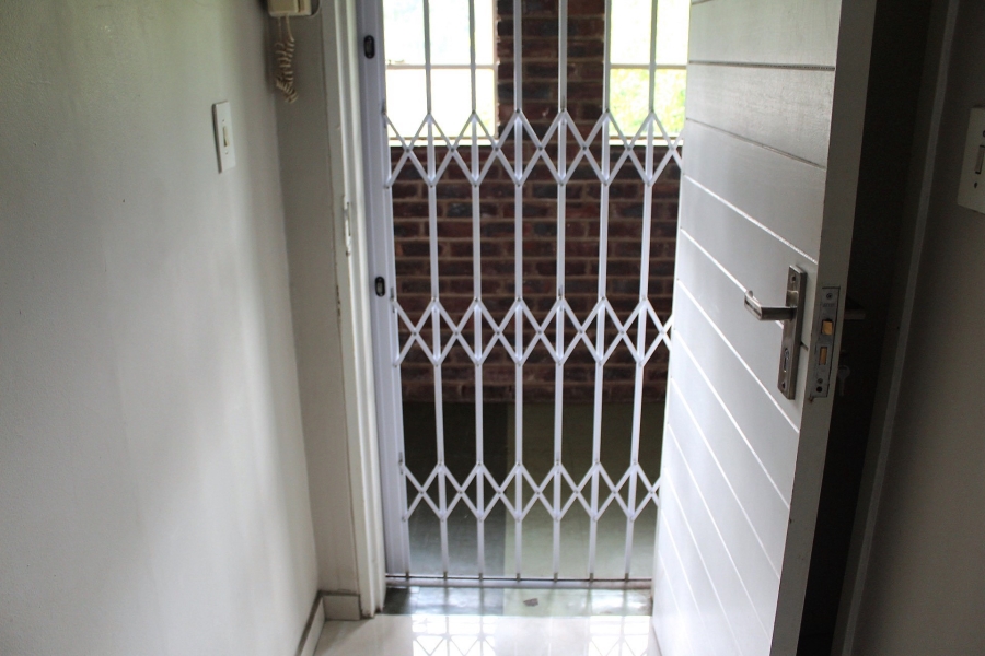 To Let 1 Bedroom Property for Rent in Sandown Gauteng