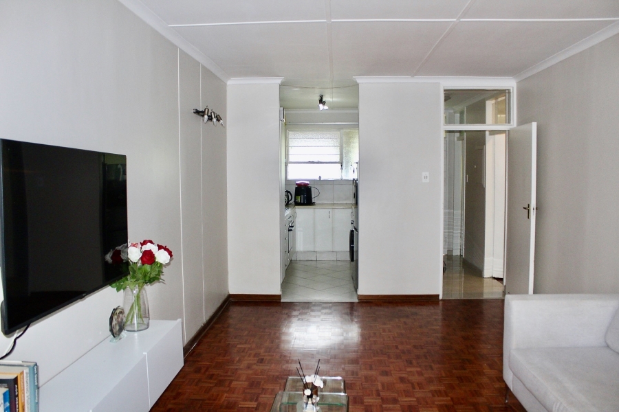 To Let 1 Bedroom Property for Rent in Sandown Gauteng