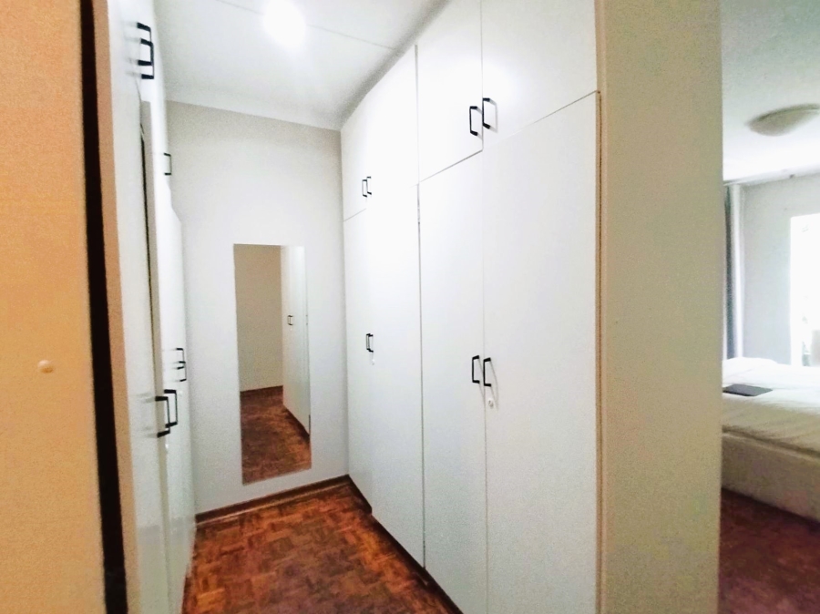 To Let 1 Bedroom Property for Rent in Sandown Gauteng