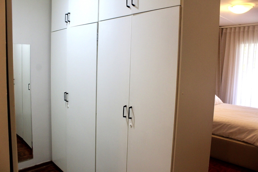 To Let 1 Bedroom Property for Rent in Sandown Gauteng