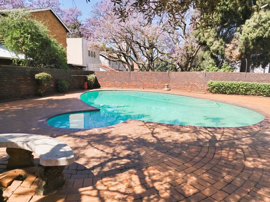 To Let 1 Bedroom Property for Rent in Sandown Gauteng