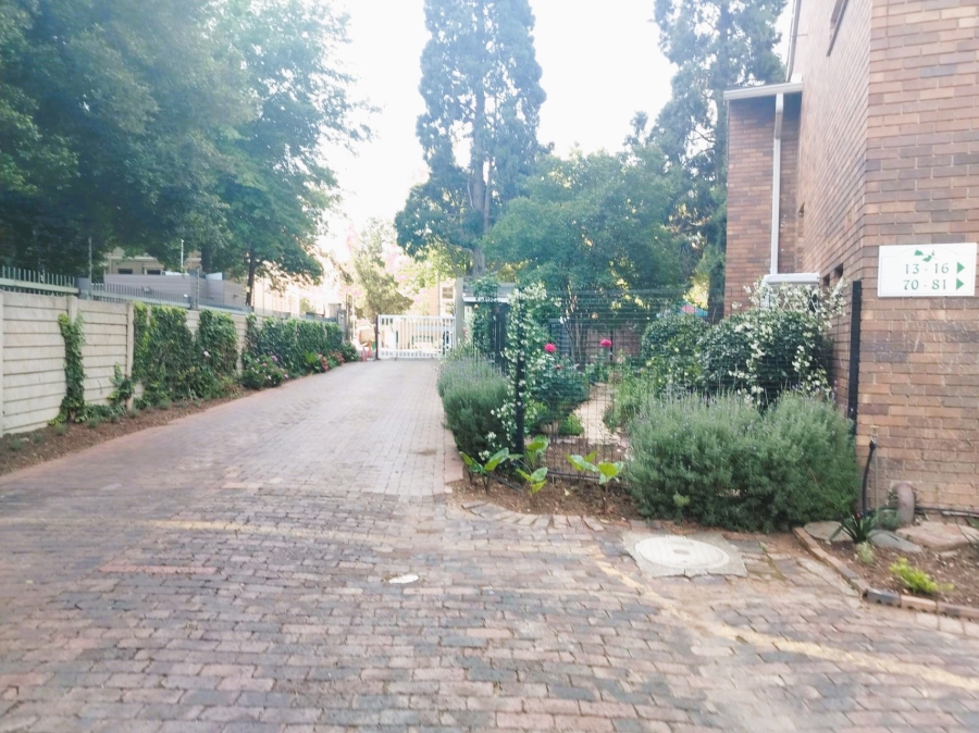 To Let 1 Bedroom Property for Rent in Sandown Gauteng