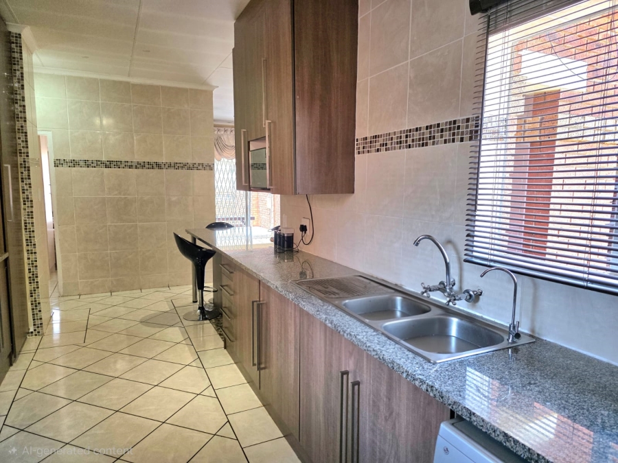 2 Bedroom Property for Sale in Monavoni Gauteng