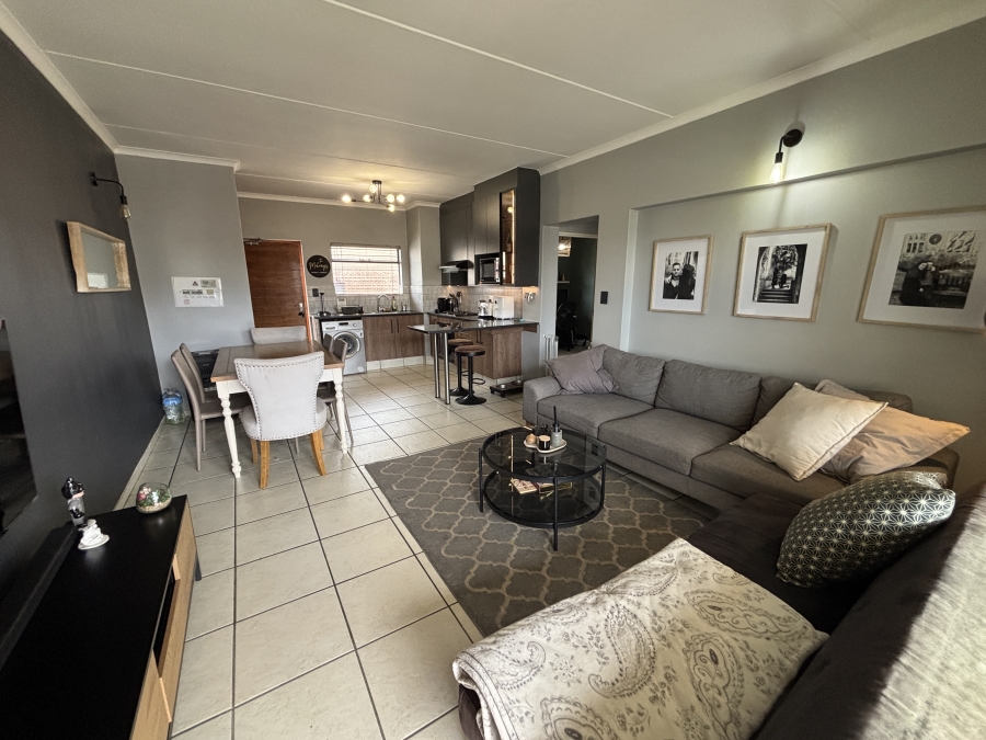 2 Bedroom Property for Sale in Barbeque Downs Gauteng