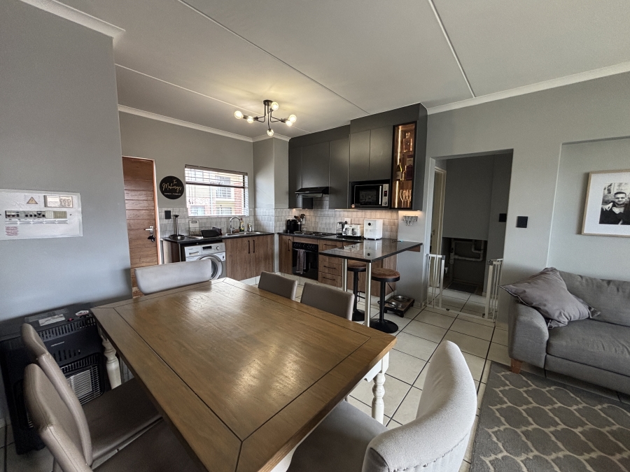 2 Bedroom Property for Sale in Barbeque Downs Gauteng