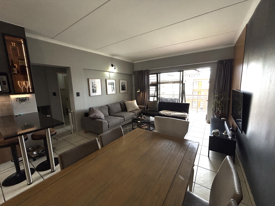 2 Bedroom Property for Sale in Barbeque Downs Gauteng