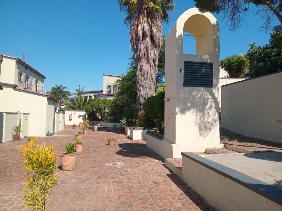 3 Bedroom Property for Sale in Corlett Gardens Gauteng