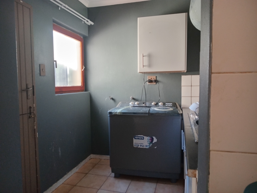 3 Bedroom Property for Sale in Corlett Gardens Gauteng