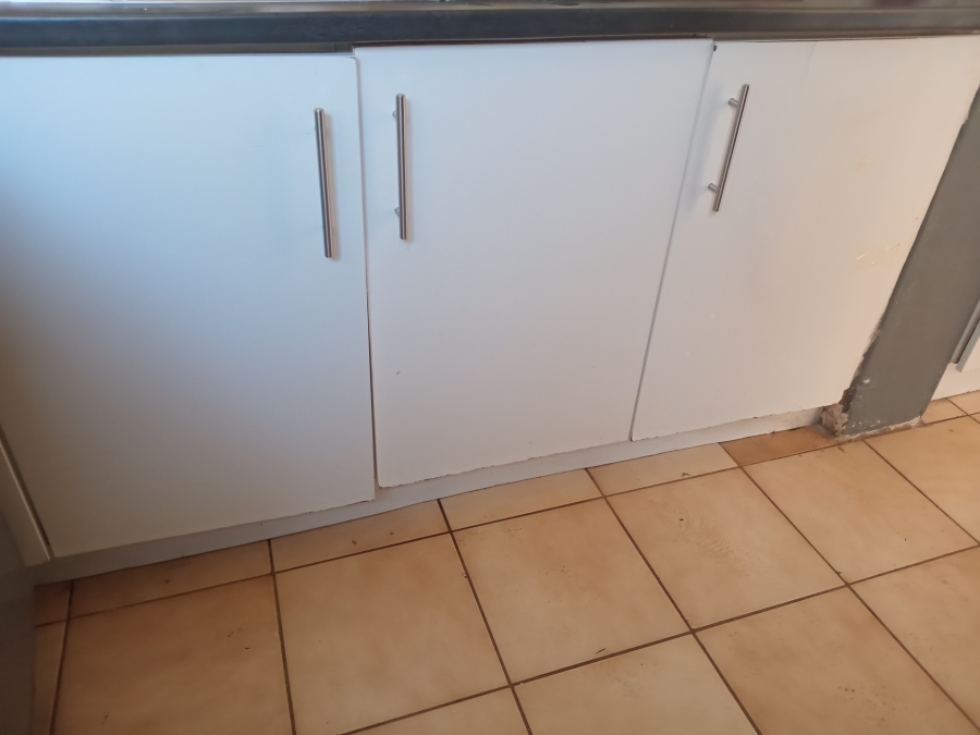 3 Bedroom Property for Sale in Corlett Gardens Gauteng