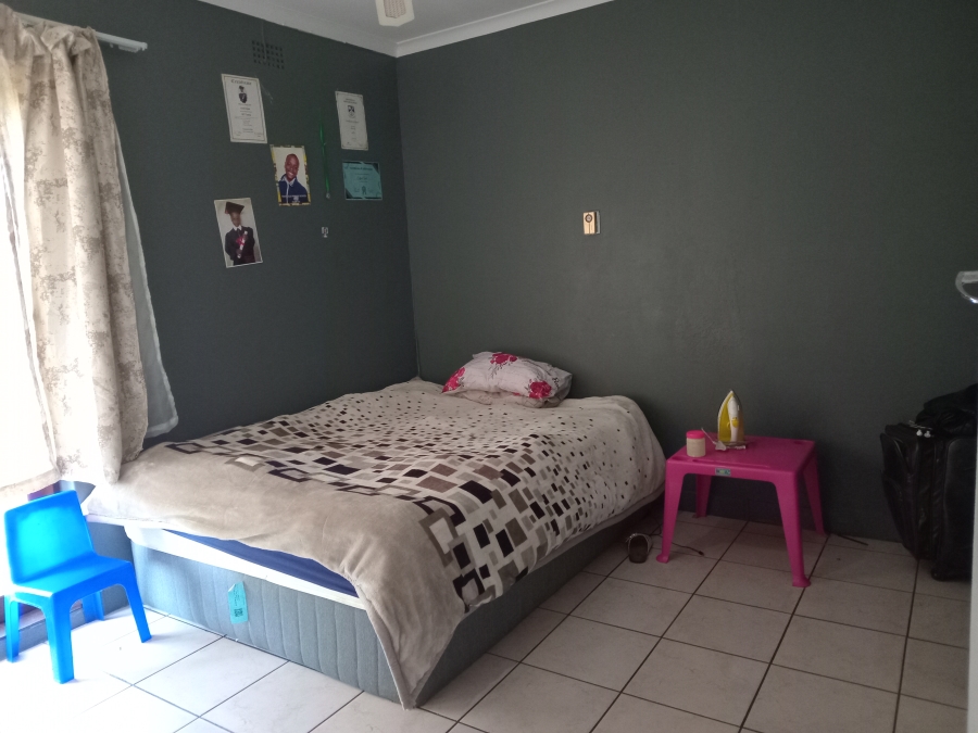3 Bedroom Property for Sale in Corlett Gardens Gauteng