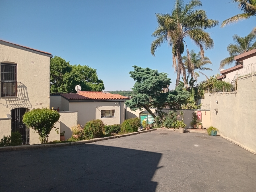 3 Bedroom Property for Sale in Corlett Gardens Gauteng