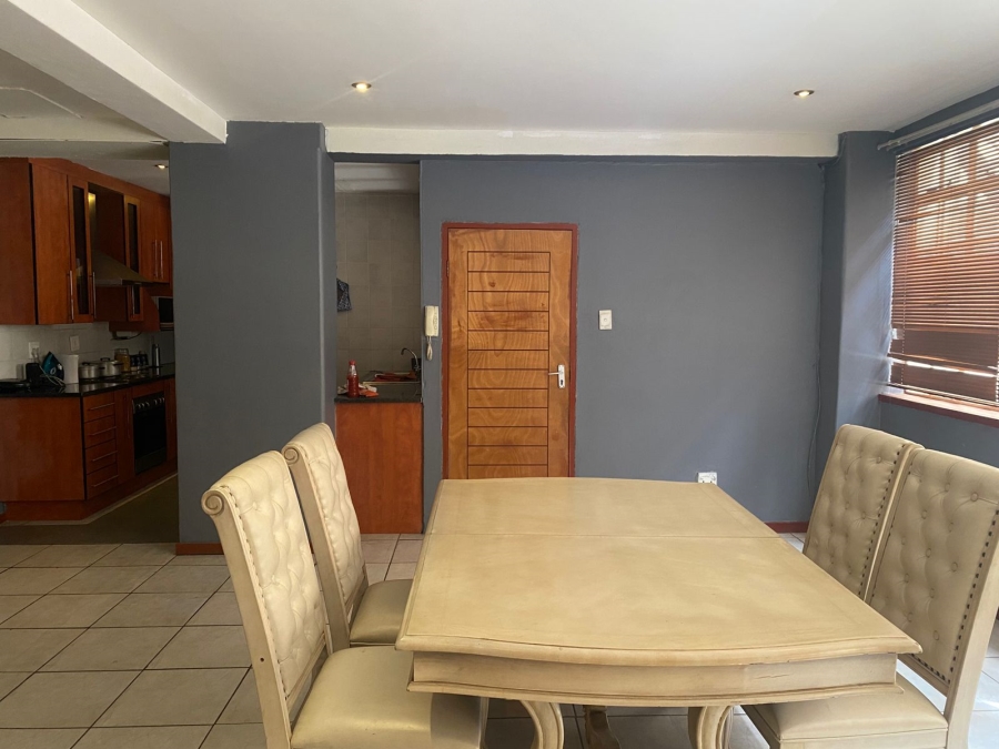 2 Bedroom Property for Sale in Marshalltown Gauteng