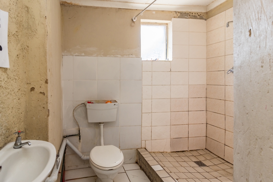 10 Bedroom Property for Sale in Highlands North Gauteng