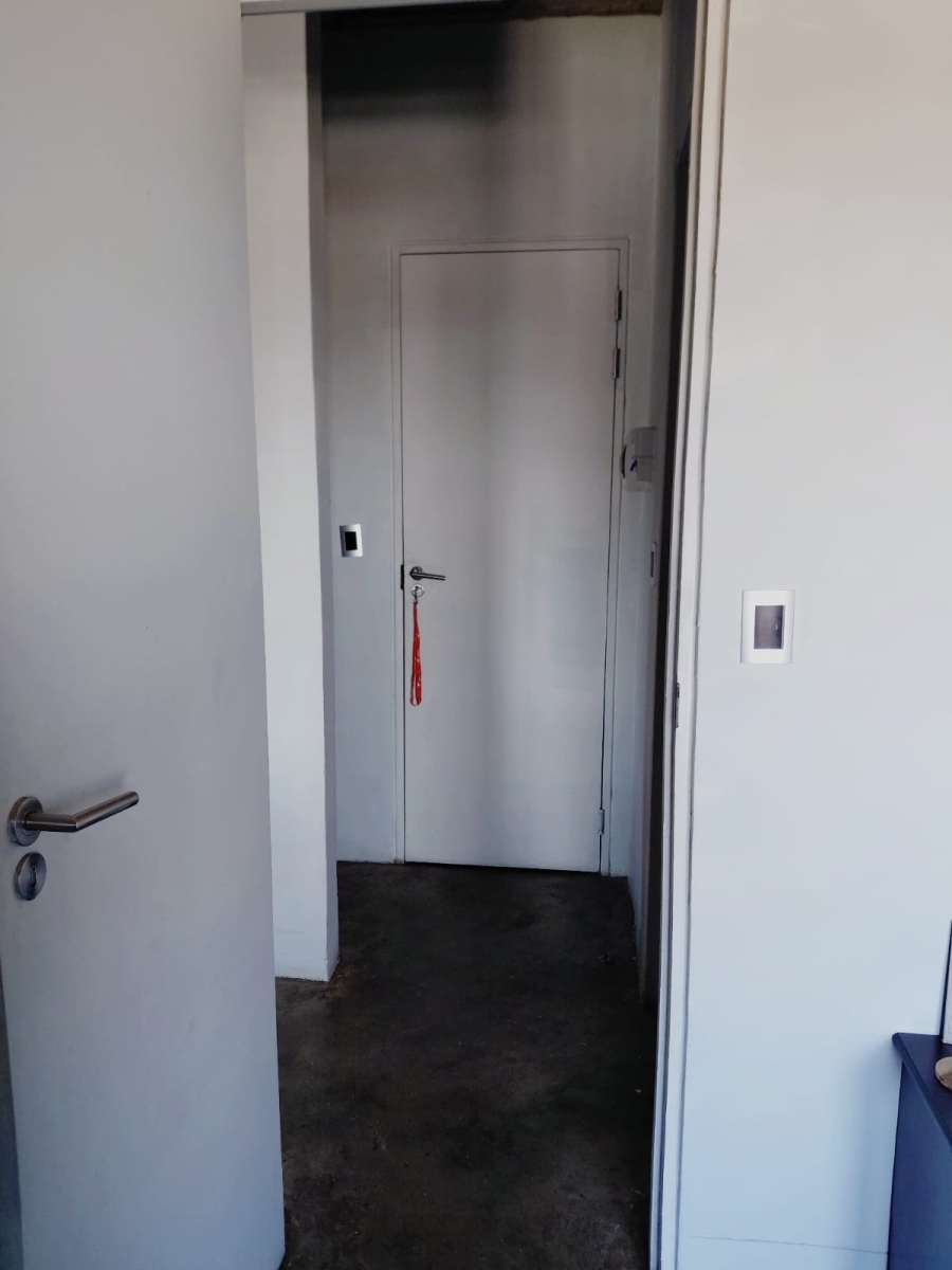 1 Bedroom Property for Sale in Doornfontein Gauteng