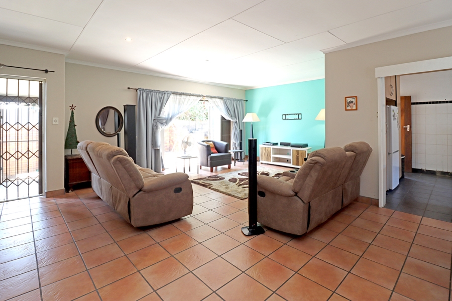 4 Bedroom Property for Sale in Marais Steyn Park Gauteng