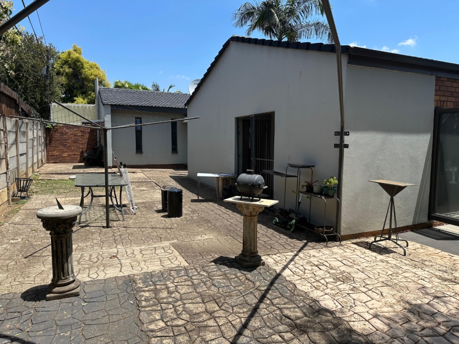 4 Bedroom Property for Sale in Marais Steyn Park Gauteng