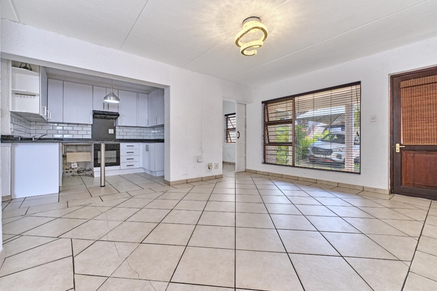 2 Bedroom Property for Sale in Paulshof Gauteng