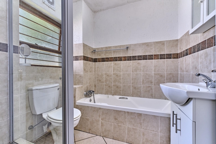 2 Bedroom Property for Sale in Paulshof Gauteng