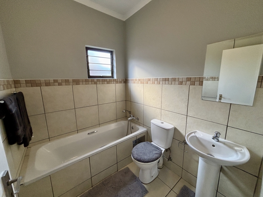 To Let 2 Bedroom Property for Rent in Barbeque Downs Gauteng