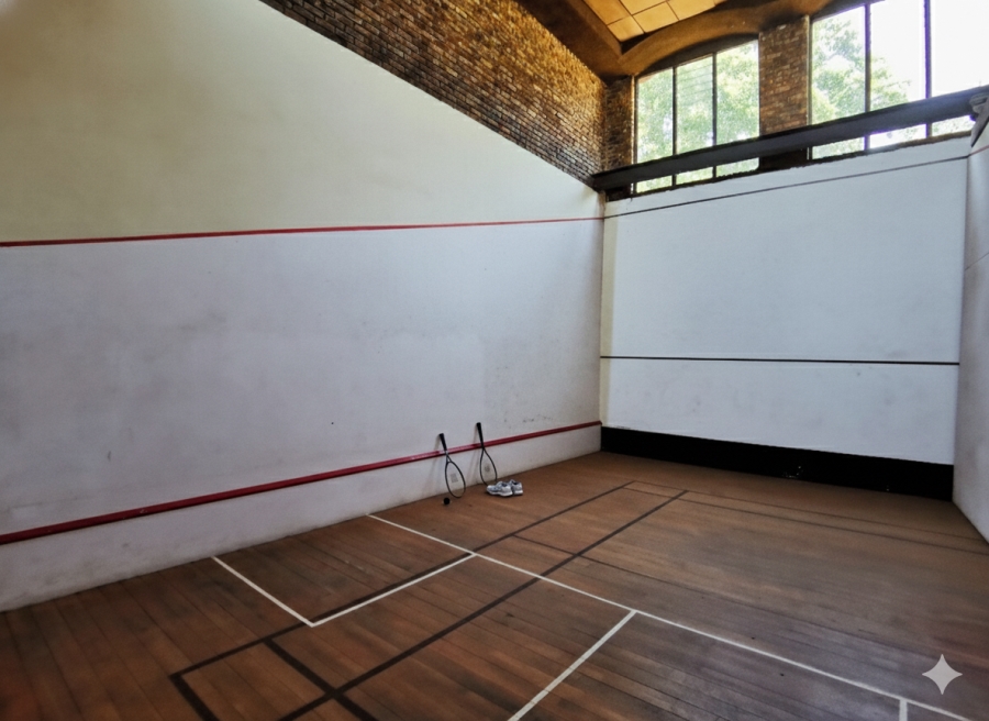 5 Bedroom Property for Sale in Meyerspark Gauteng