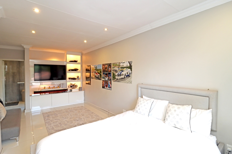 3 Bedroom Property for Sale in Rivonia Gauteng