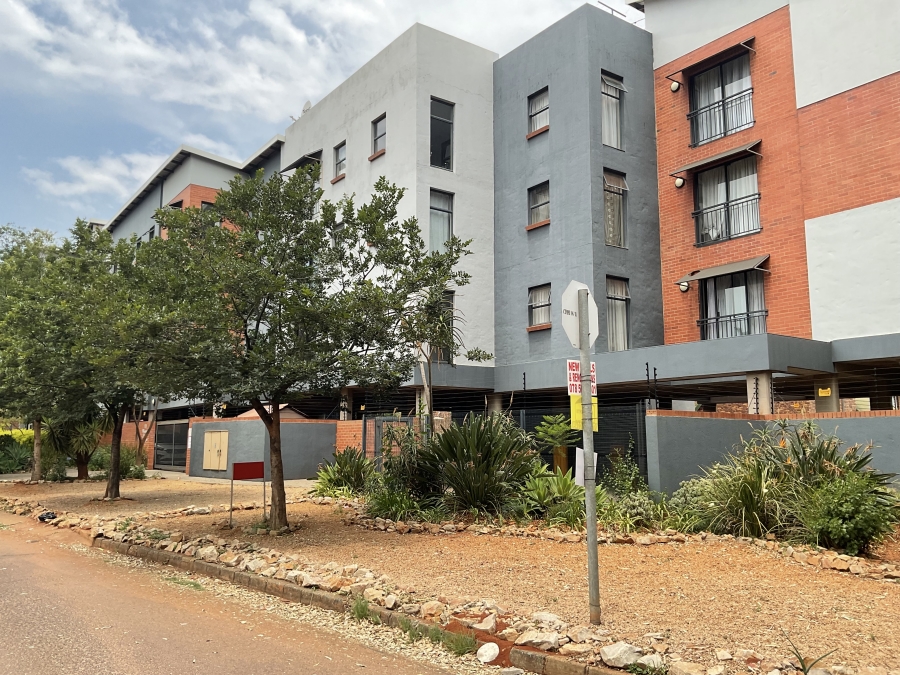 2 Bedroom Property for Sale in Weavind Park Gauteng