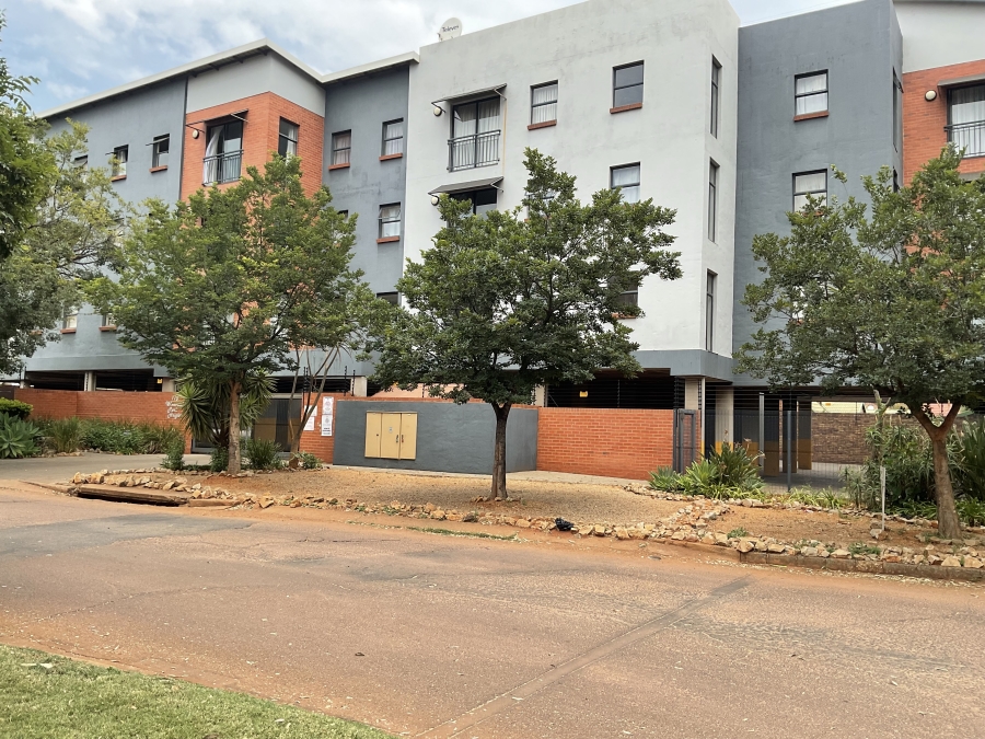 2 Bedroom Property for Sale in Weavind Park Gauteng