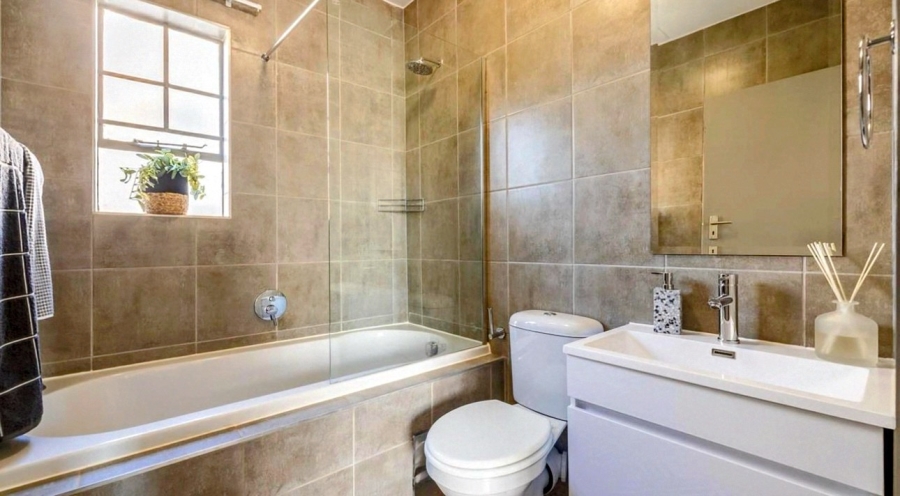 2 Bedroom Property for Sale in Theresa Park Gauteng