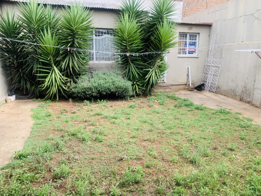 4 Bedroom Property for Sale in Bezuidenhout Valley Gauteng