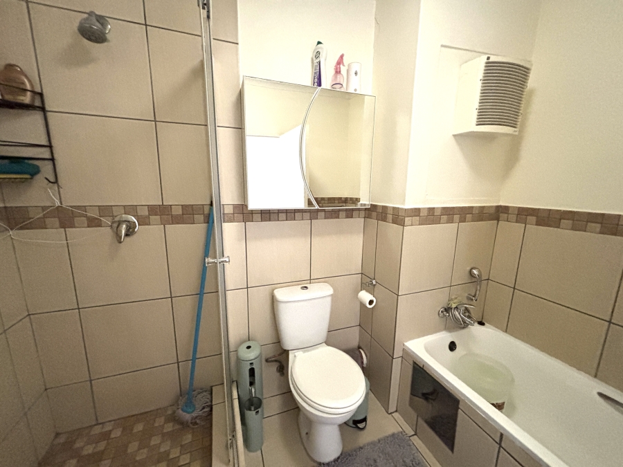 3 Bedroom Property for Sale in Barbeque Downs Gauteng