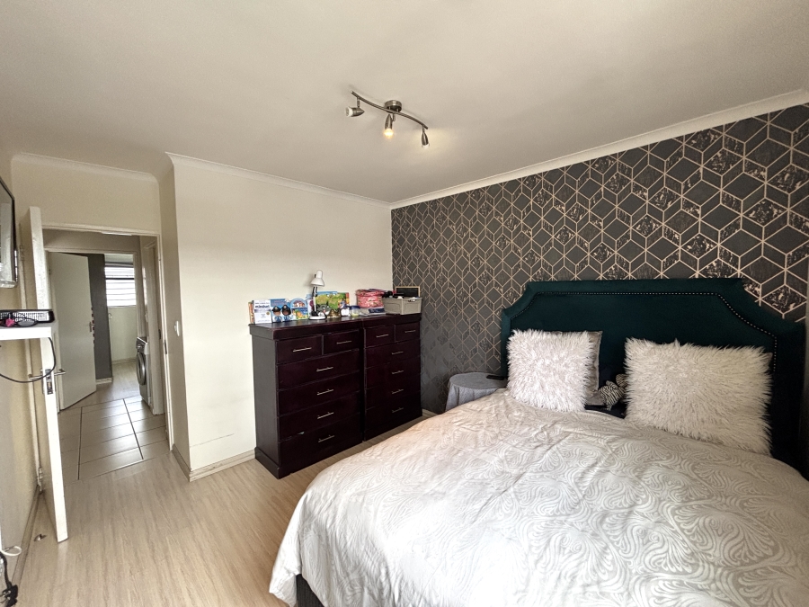 3 Bedroom Property for Sale in Barbeque Downs Gauteng